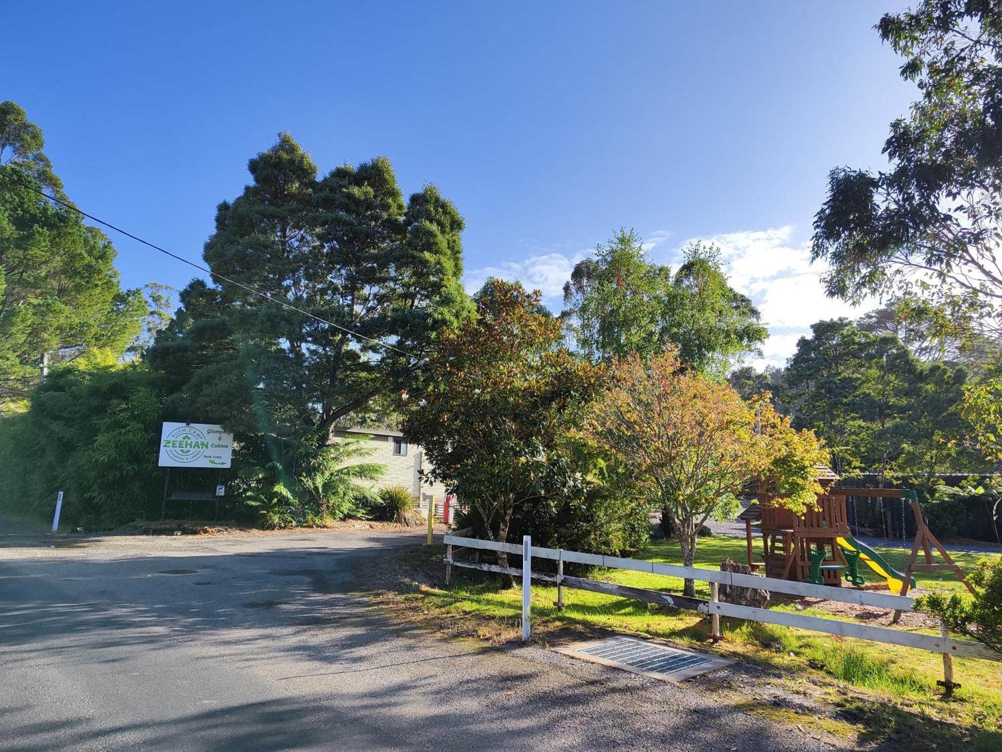 Zeehan Bush Camp エクステリア 写真
